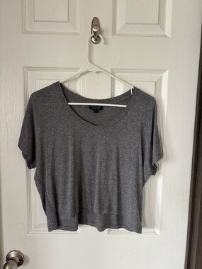 Topshop Gray V-Neck Short Sleeve Women's Top